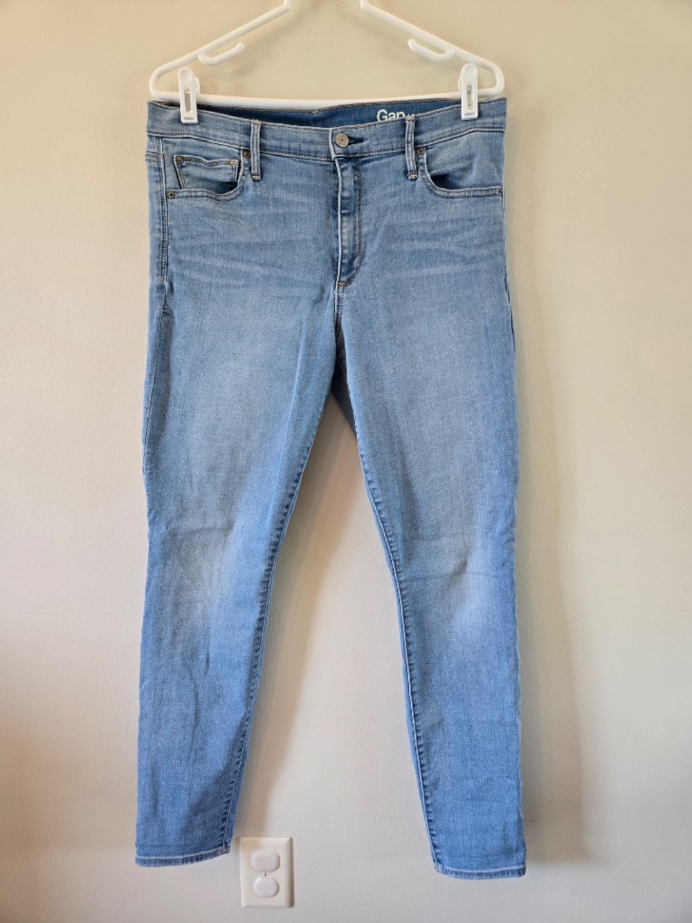 Gap Midrise Light Wash True Skinny Jeans